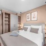 Near With Sea View Vila