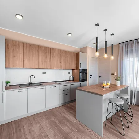 Spacious With Terrace And Bubble Bath Villa *
